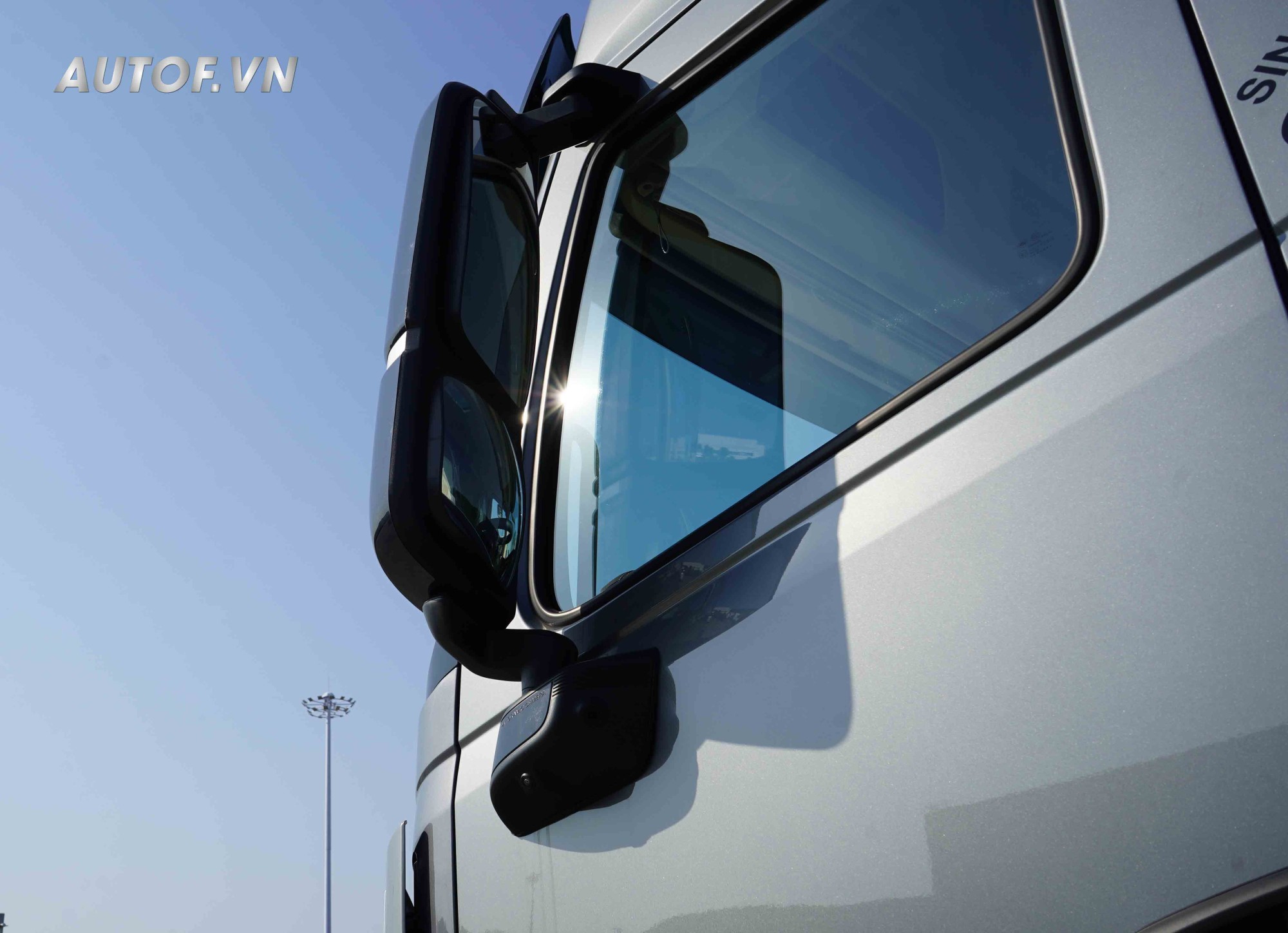 Đầu kéo Chenglong HK 470HP Cầu Láp